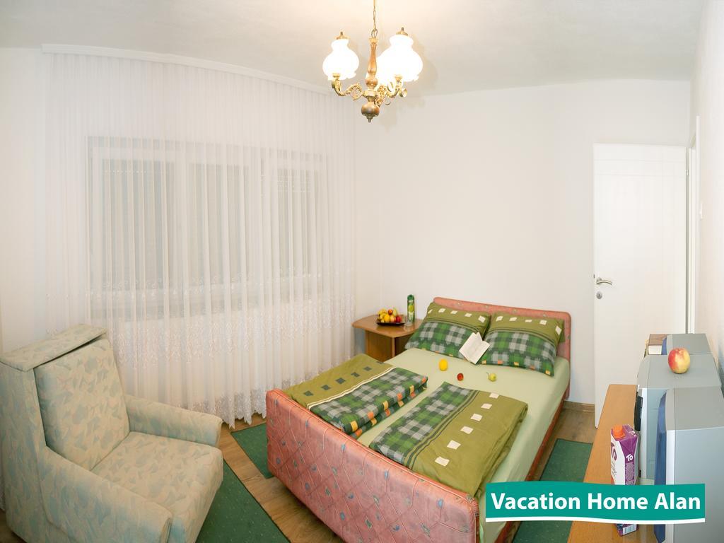 Vacation Home Alan Kulen Vakuf Luaran gambar